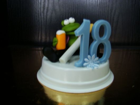 Dekoracja crazy Frog 18 lat ( 1 szt)