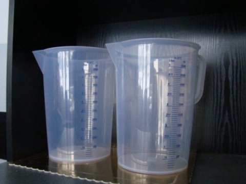 Miarka plastikowa 5 l - 1 szt Miarka plastikowa 5 l - 1 szt