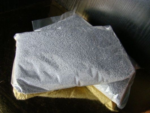 Posypka maczek -srebrna- 1 op (100 gr) Posypka maczek -srebrna- 1 op (100 gr)