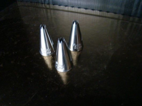 Tutka - tylka 6 mm karbowana otwarta- 1 szt/ Tutka - tylka 6 mm karbowana otwarta- 1 szt/