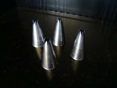 Tutka - tylka 7 mm karbowana otwarta 1 szt Tutka - tylka 7 mm karbowana otwarta 1 szt