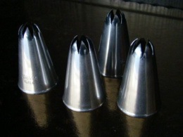 Tutka- tylka 7 mm karbowana zamknięta - 1 szt.