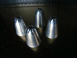 Tutka- tylka 8 mm róża karbowana zamknięta /skos- 1 szt.