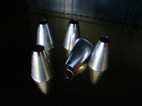 Tylka tutka okrągła 16mm - 1 szt Tylka tutka okrągła 16mm - 1 szt