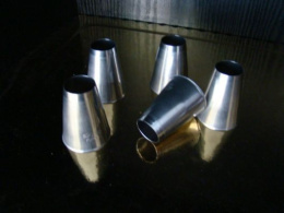 Tylka tutka okrągła 20mm - 1 szt