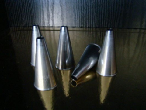 Tylka tutka okrągła 7mm - 1 szt Tylka tutka okrągła 7mm - 1 szt