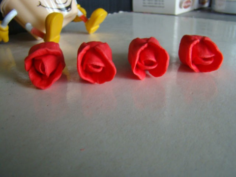 Tulipan krótki -czerwony - 1 szt. Tulipan krótki -czerwony - 1 szt.