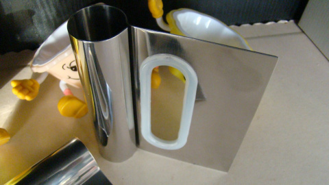 Skrobka metalowa z uchwytem - ergonomiczna do dzielenia ciasta na kęsy Skrobka metalowa z uchwytem - ergonomiczna do dzielenia ciasta na kęsy
