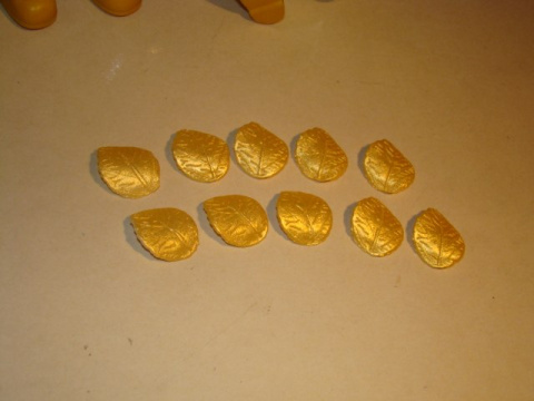 Listek cukrowy mały złoty -2,5 cm 1 op ( 10 szt) Listek cukrowy mały złoty -2,5 cm 1 op ( 10 szt)